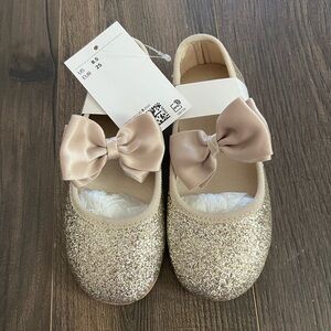 H&M Glittery Gold Kids Dress Shoes with Bow